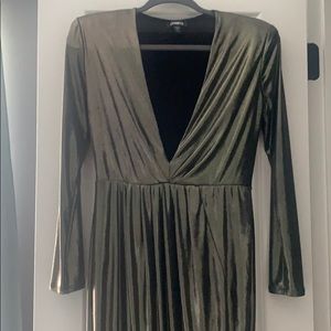 Black & Gold Metallic Express Evening Dress